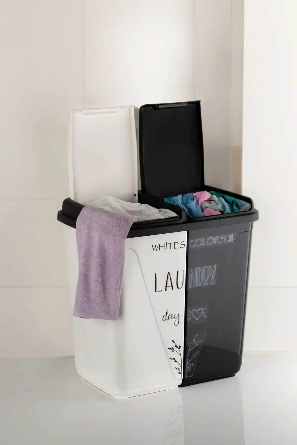 Siyah Beyaz Çamaşır Sepetleri: Modern Tasarım ve Fonksiyonellik Bir Arada