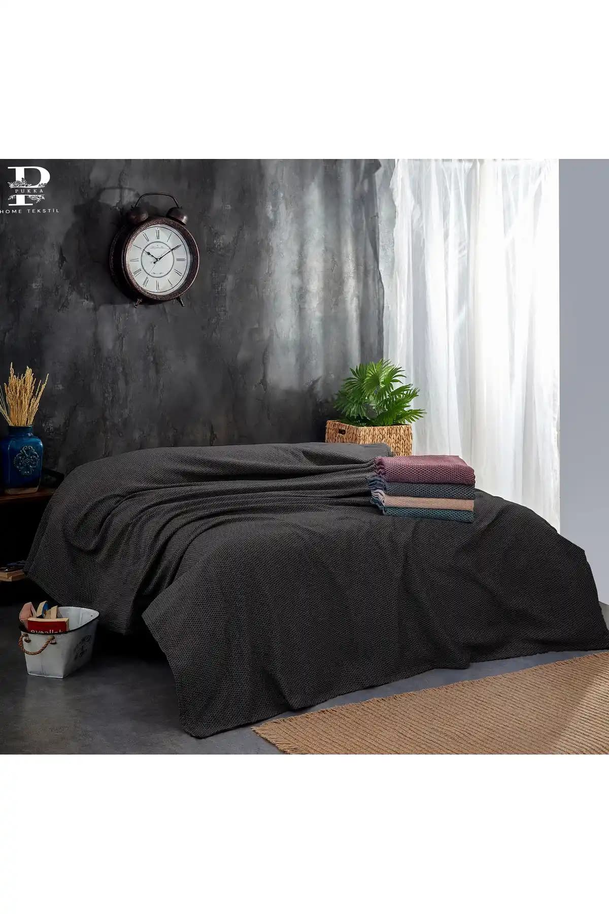 Siyah Pike Kullanımıyla Modern ve Şık Dekorasyon İpuçları ve Tasarım Trendleri