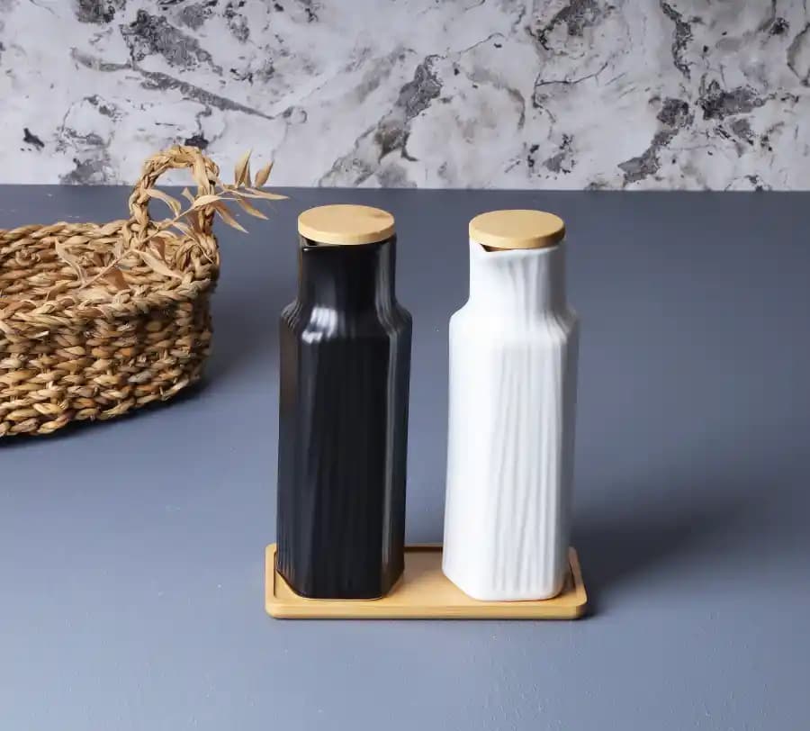 Siyah Porselen Yağdanlık ile Dekorasyonda Zarif ve Modern Dokunuşlar