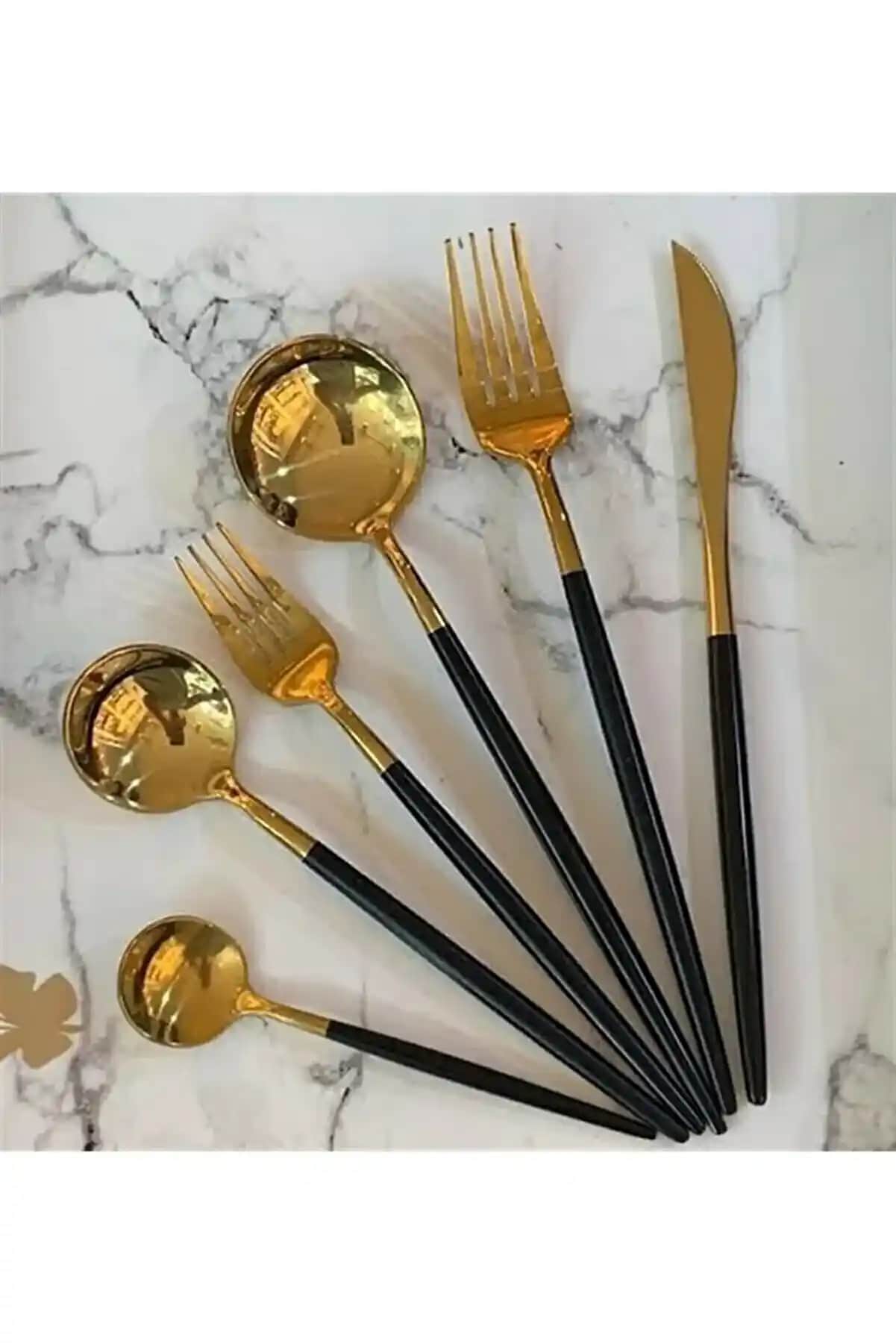 Siyah Saplı Çatal Bıçak Takımlarıyla Modern ve Şık Mutfak Dekorasyonu İpuçları