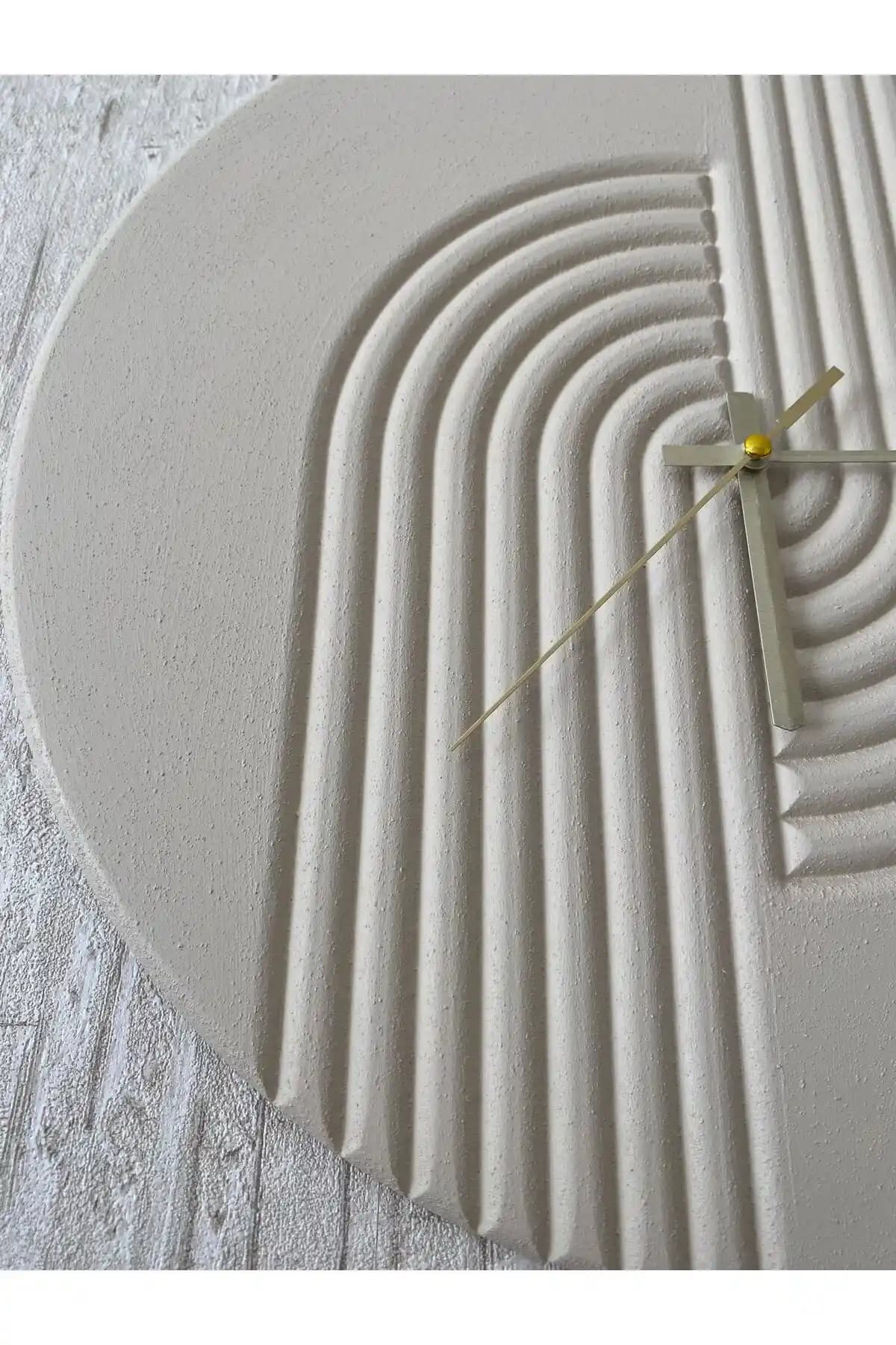 Skandinav Tarzı Duvar Saatleri ile Modern ve Şık Dekorasyonlar Yaratın