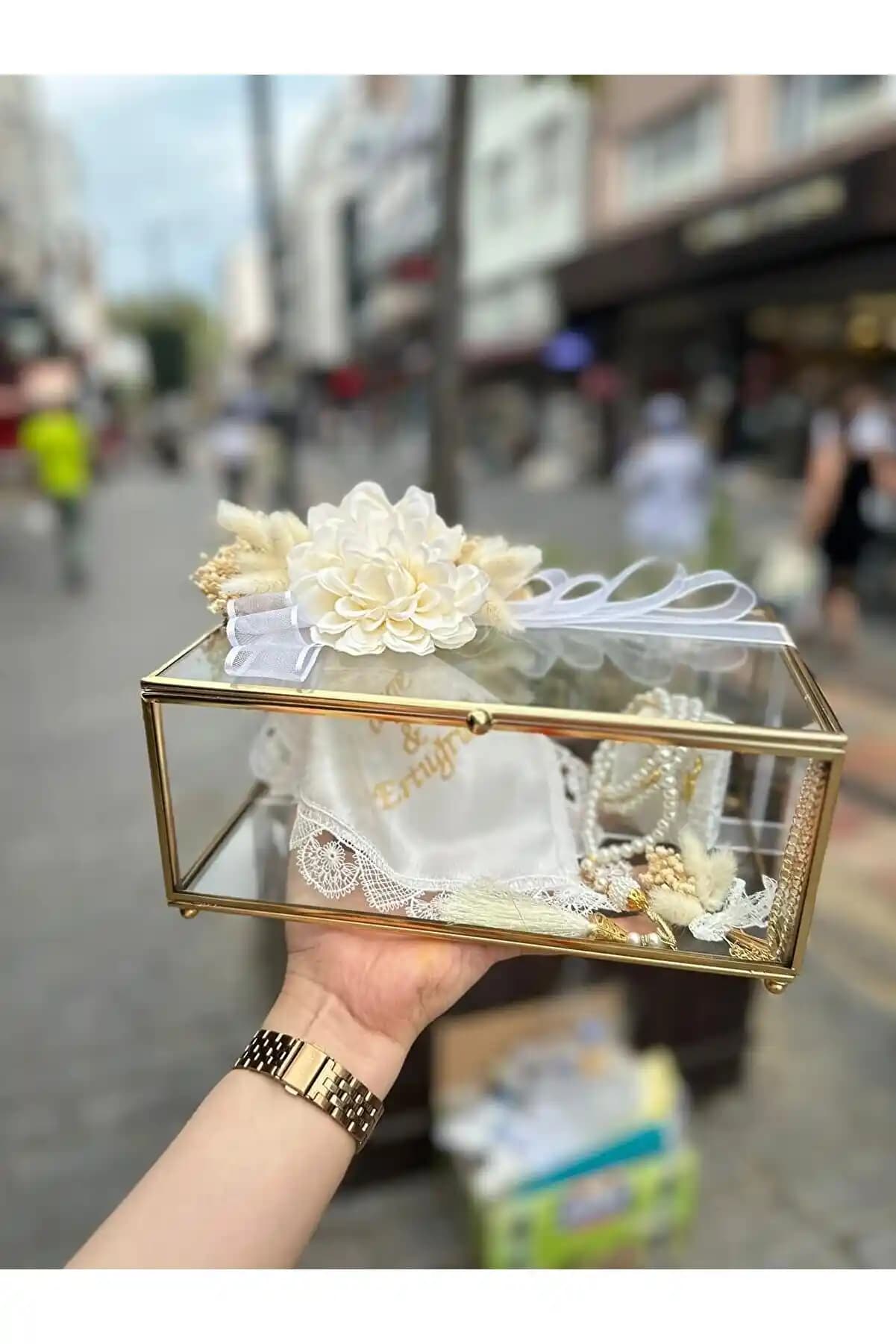 Söz Mendili Kutusu Fiyatları ve Dekorasyonda Zarafet İçin Seçim Rehberi