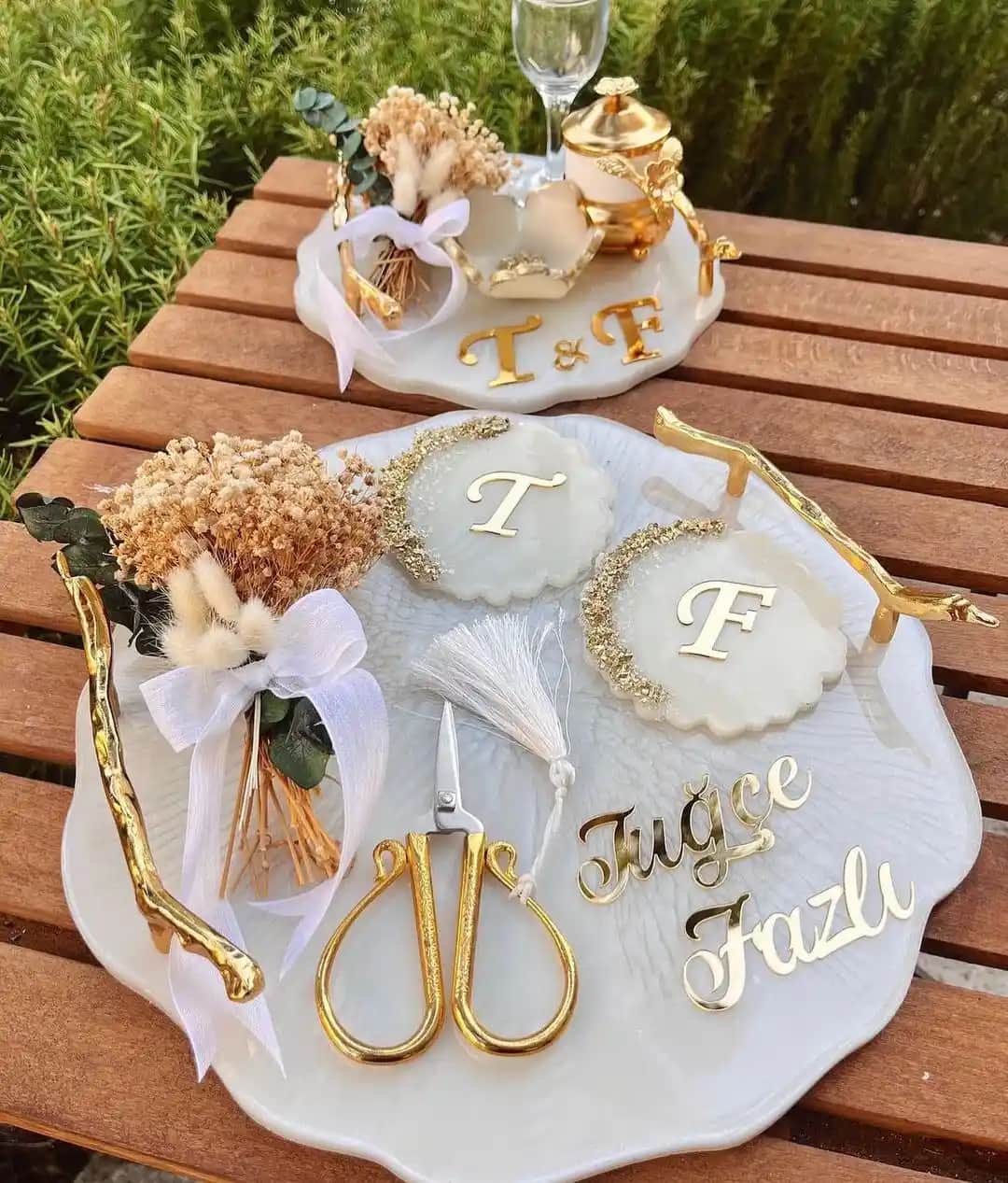 Söz ve Nişan Tepsisi Seçimi ve Dekorasyon İpuçlarıyla Özel Günlerinizi Şıklıkla Taçlandırın