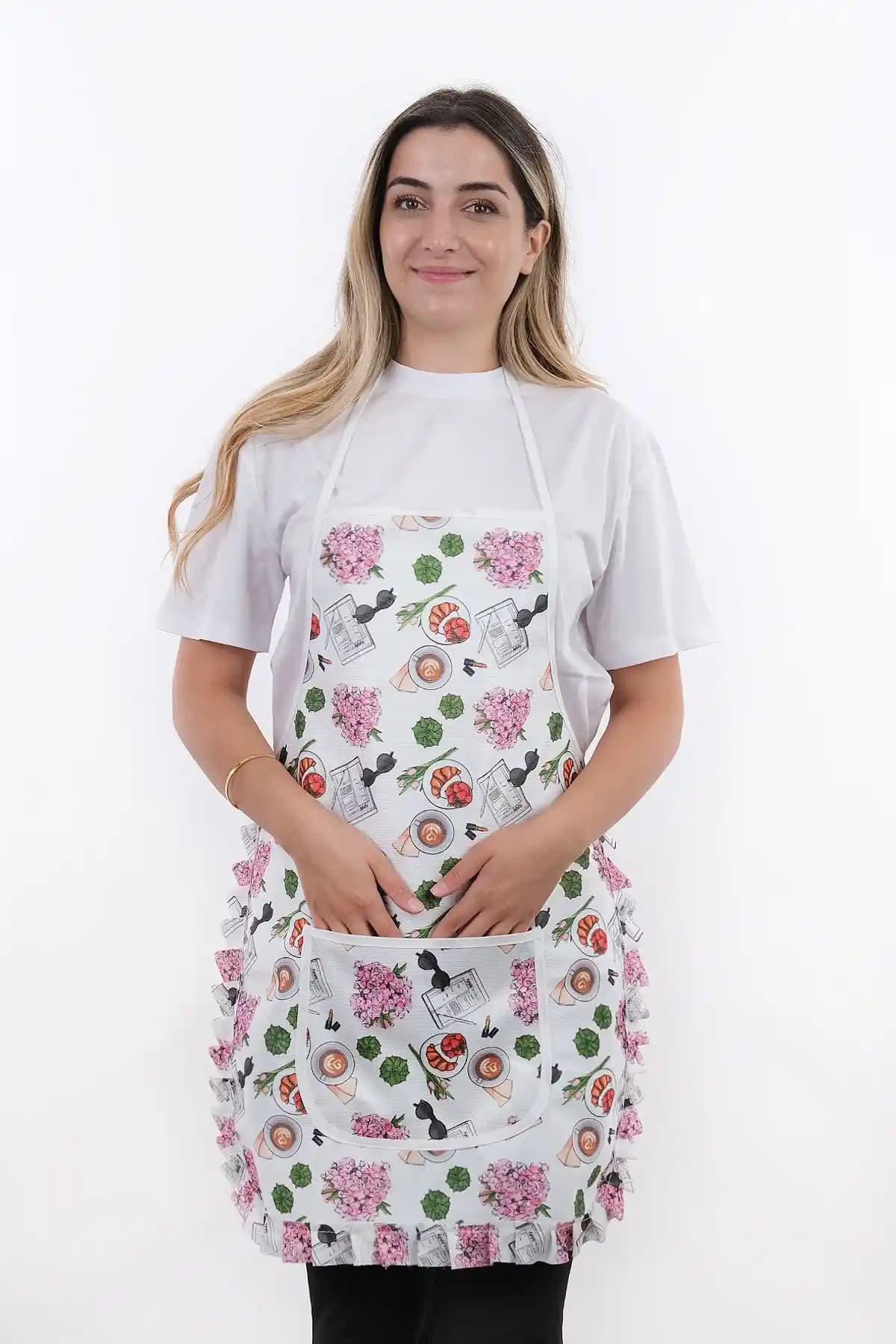 Su Geçirmez Mutfak Önlüğü Seçerken Dikkat Edilmesi Gerekenler ve Dekorasyon İpuçları