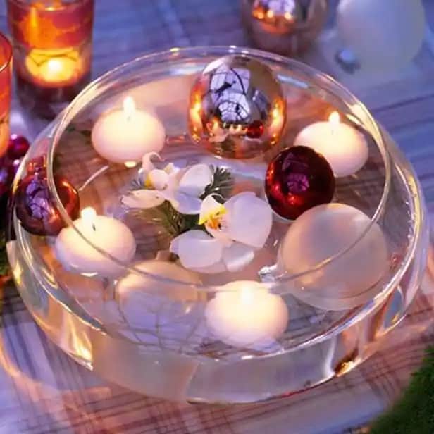 Suda Yüzen Mum Kasesi ile Modern ve Şık Dekorasyon Çözümleri