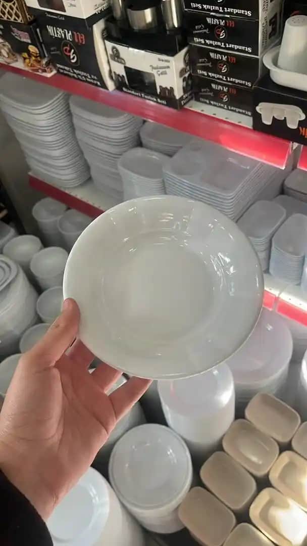 Sulu Yemek Tabağı Seçenekleri ve Dekorasyon İpuçlarıyla Mutfak Şıklığını Artırın