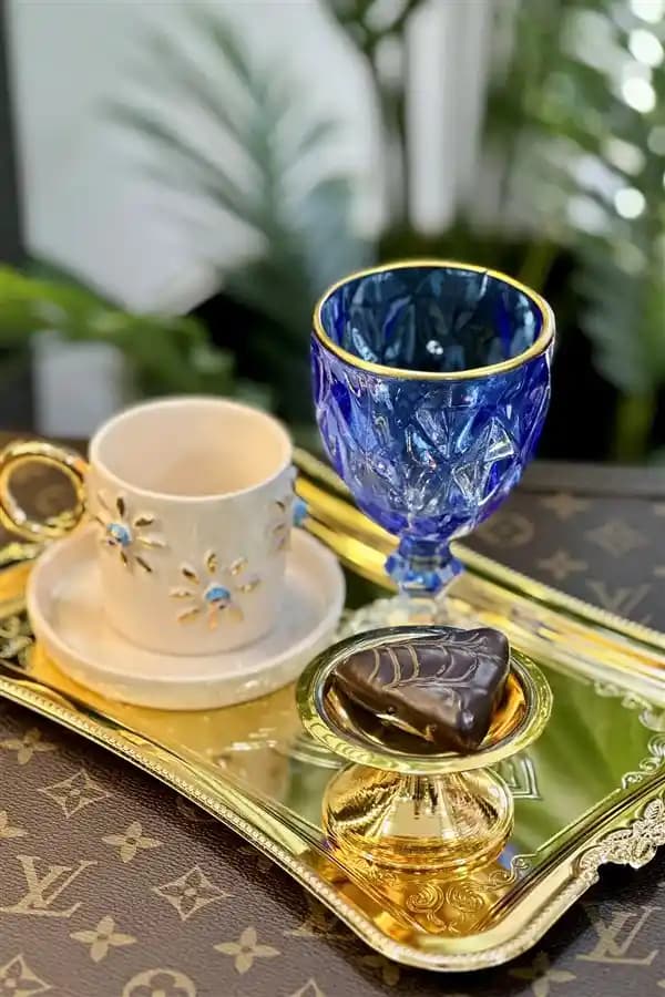 Sunum Tepsileri ile Dekorasyonda Şıklık ve İşlevselliğin Buluşması