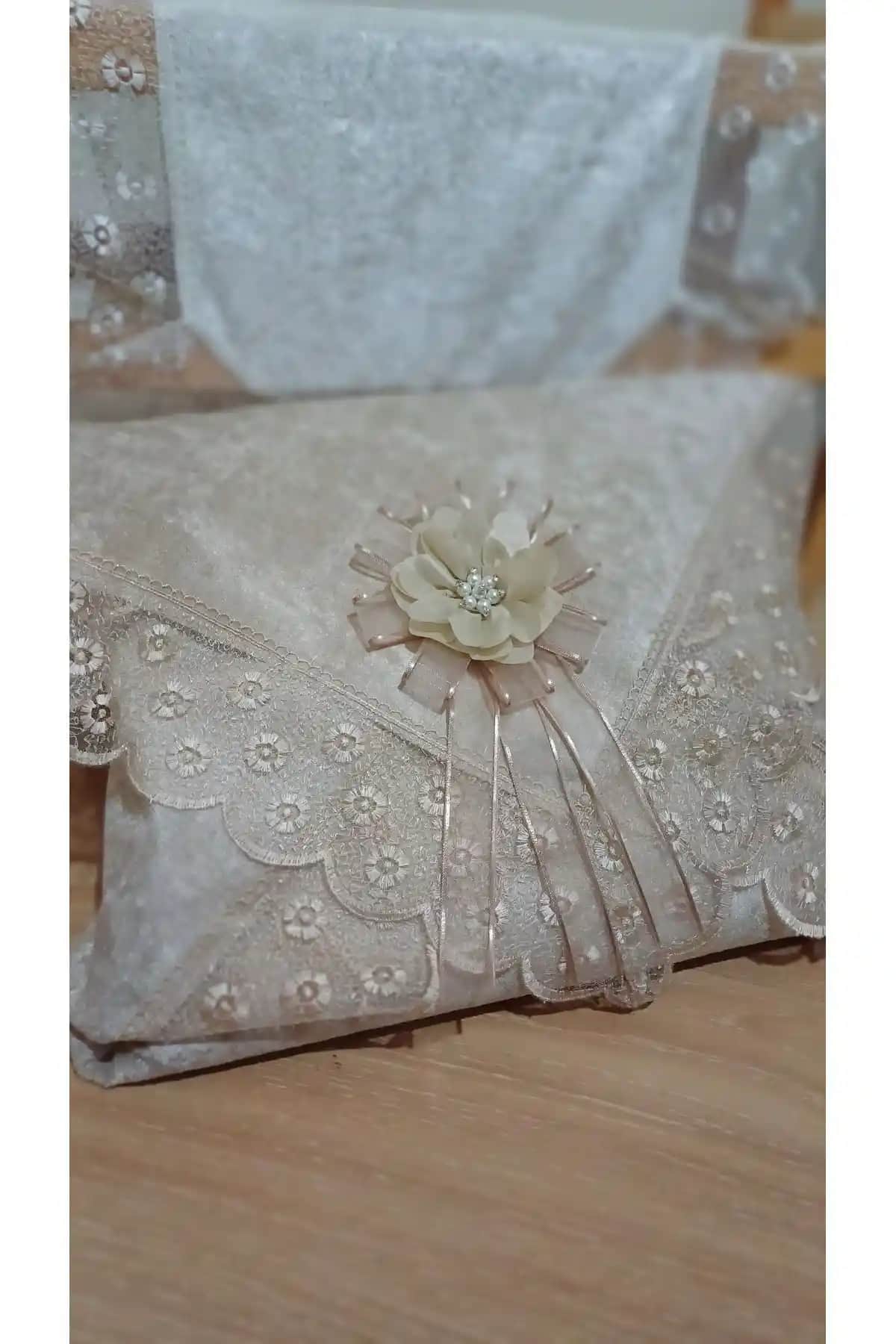 Süslü Gelin Hurçlarıyla Düğün ve Ev Dekorasyonunuza Zarafet Katın