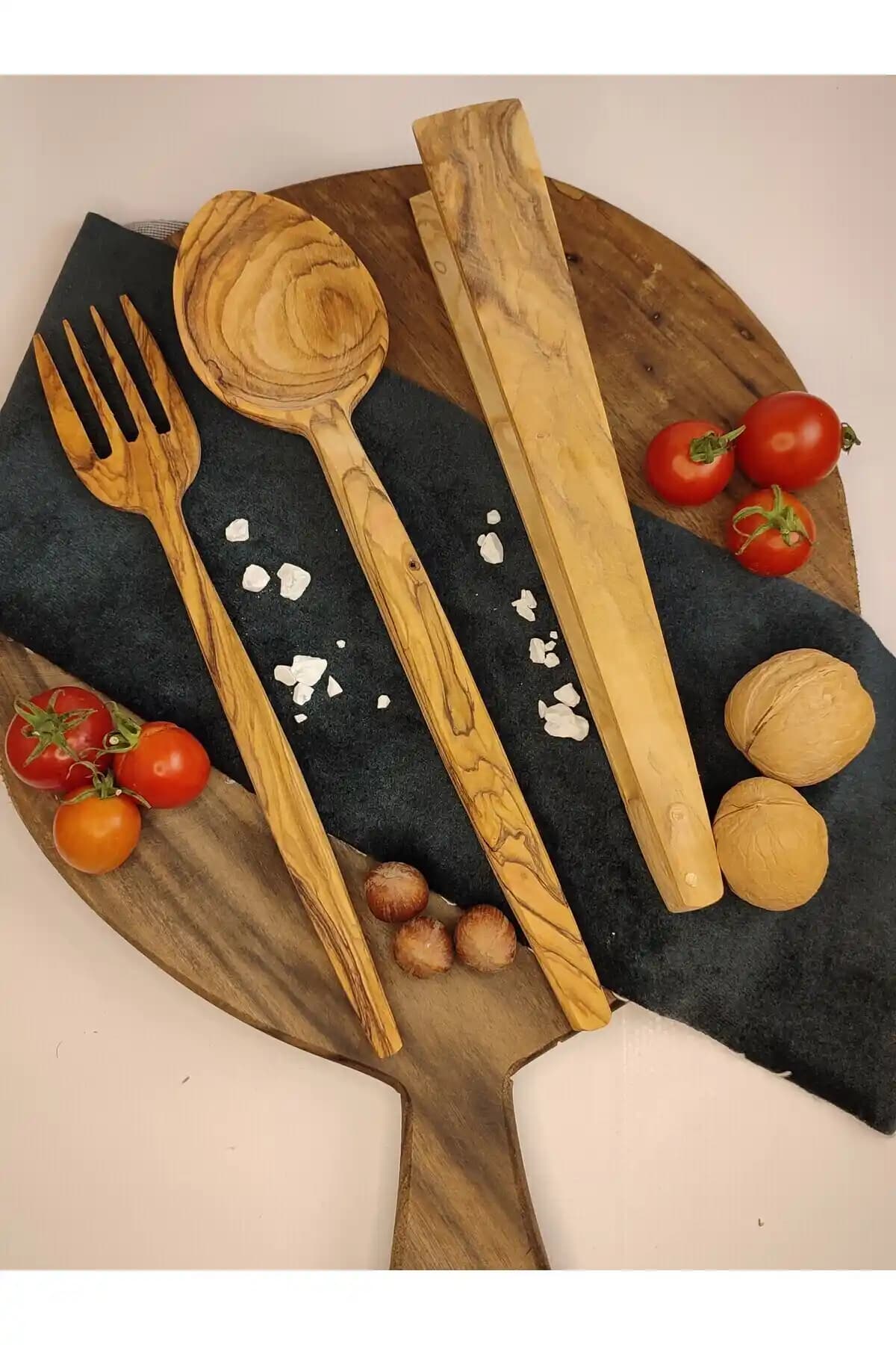 Tahta Servis Setleri ile Sofralarınıza Doğal ve Şık Bir Dokunuş Katın