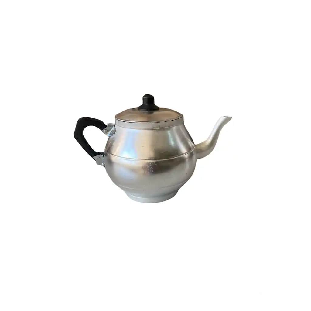 Tekli Demlikler: Sadeliğin Şıklığı ve Fonksiyonelliğin Uyumuyla Dekorasyonun Tamamlayıcısı