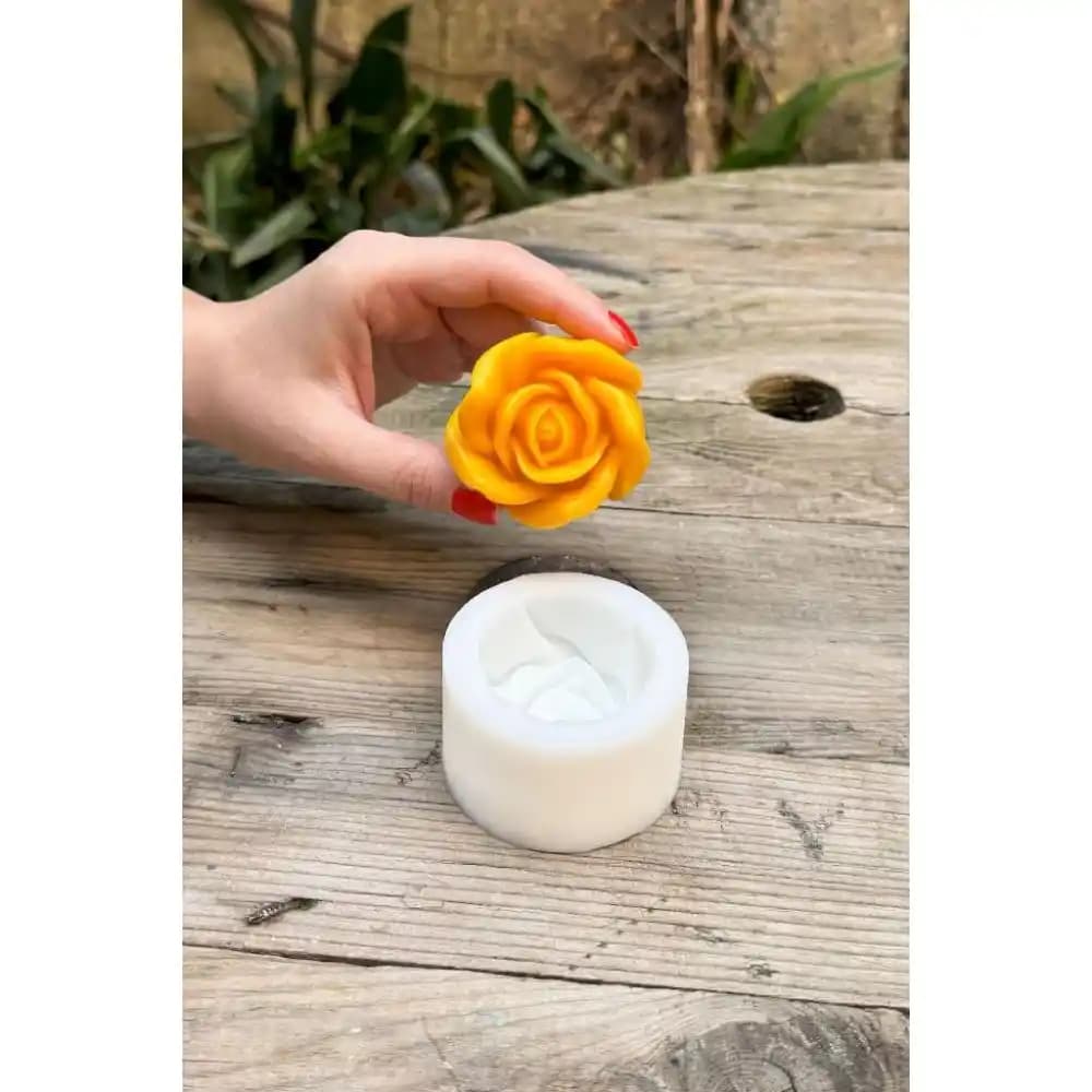 Tekli Mum Dekorasyonu ile Mekâna Şıklık ve Atmosfer Katmanın Yolları