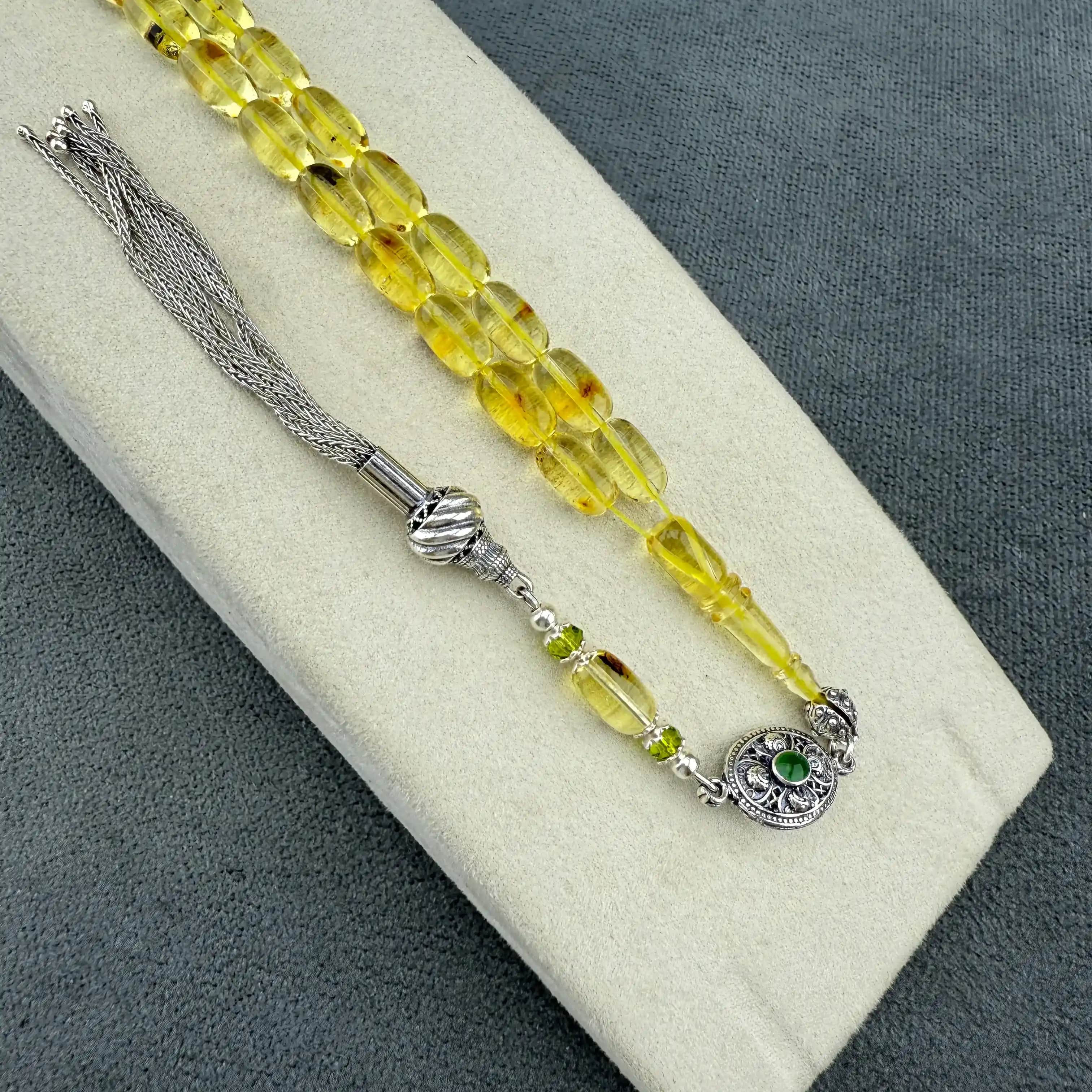 Tespih: Dini ve Dekoratif Amaçlar İçin Çok Yönlü Bir Objeyi Anlamak