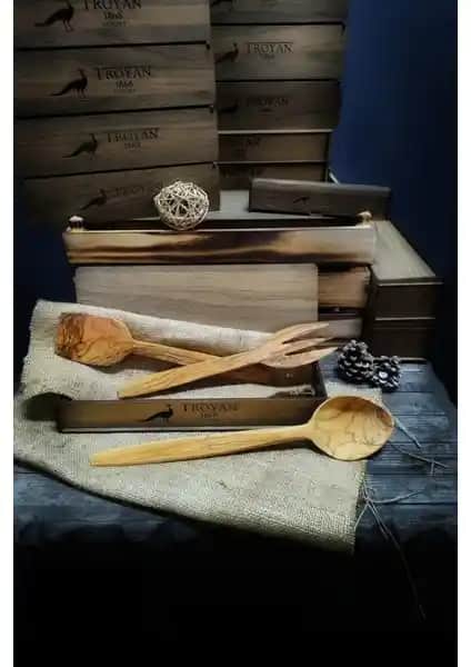 Troyan 1868 Hakiki Zeytin Ağacı Büyük Boy Çatal Kaşık Spatula Seti Doğal ve Sürdürülebilir Mutfak Aksesuarları