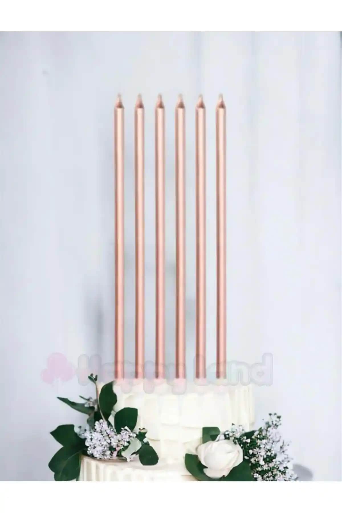 Uzun İnce Mumlar: Dekorasyonda Zarif ve Şık Bir Detay Olarak Kullanımı