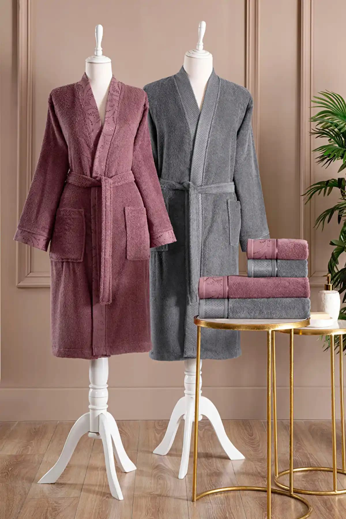 Vanilla Collection Bornoz Takımı: Yüksek Kalite ve Şıklık ile Ev Konforunuzu Artırın