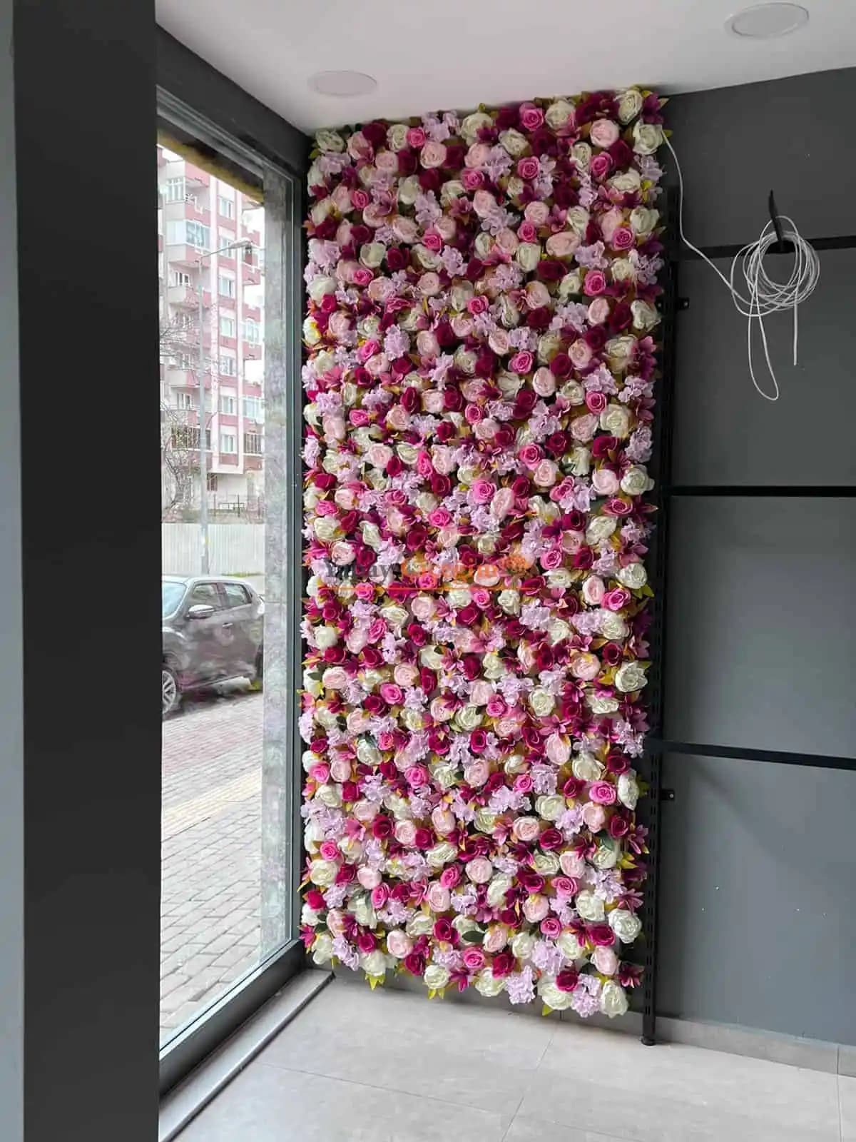 Yapay Çiçek Duvar Kaplama ile Mekanlarınızı Doğal ve Estetik Hale Getirin