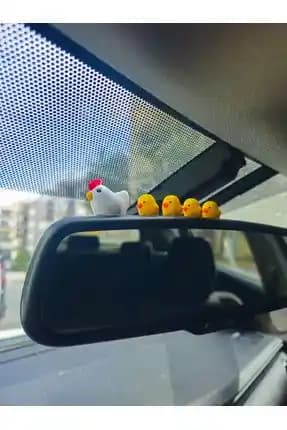 Yapışkanlı araba süsleri ile aracınıza özgün ve estetik dokunuşlar katın