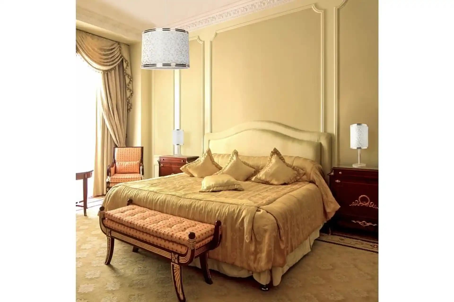 Yatak Odası Aydınlatması Rehberi: Konfor ve Estetik İçin En İyi Uygulamalar