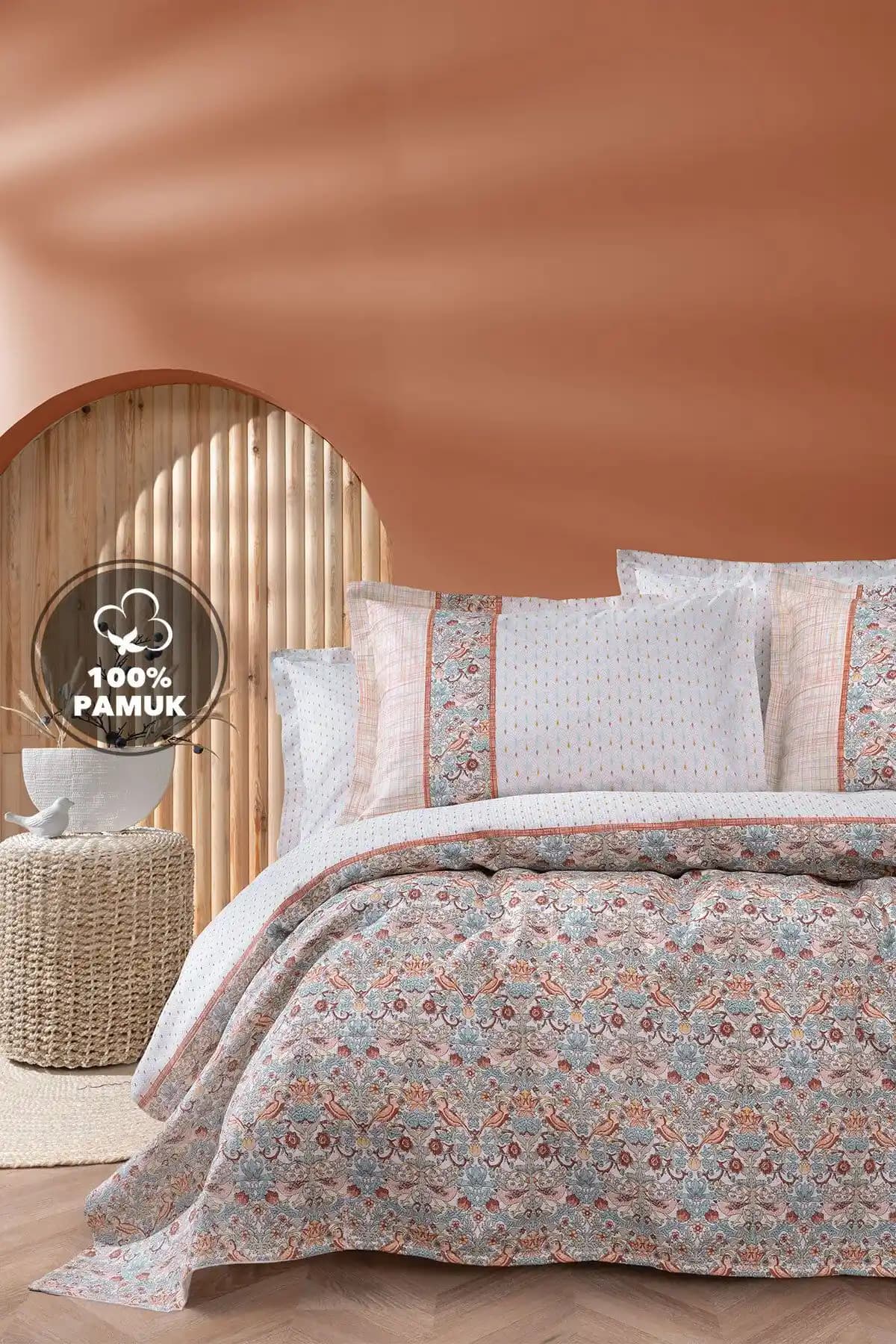 Yatak Odası Dekorasyonunda Pike Takımlarının Seçimi ve Stil İpuçları