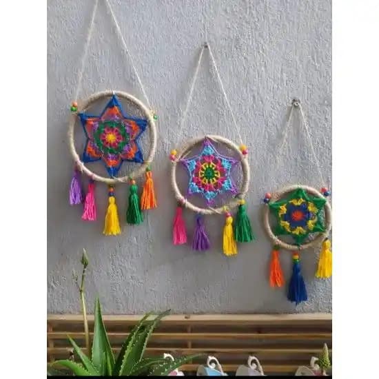 Yazlık Evler İçin Duvar Süsleri: Dekorasyon İpuçları ve Trendler