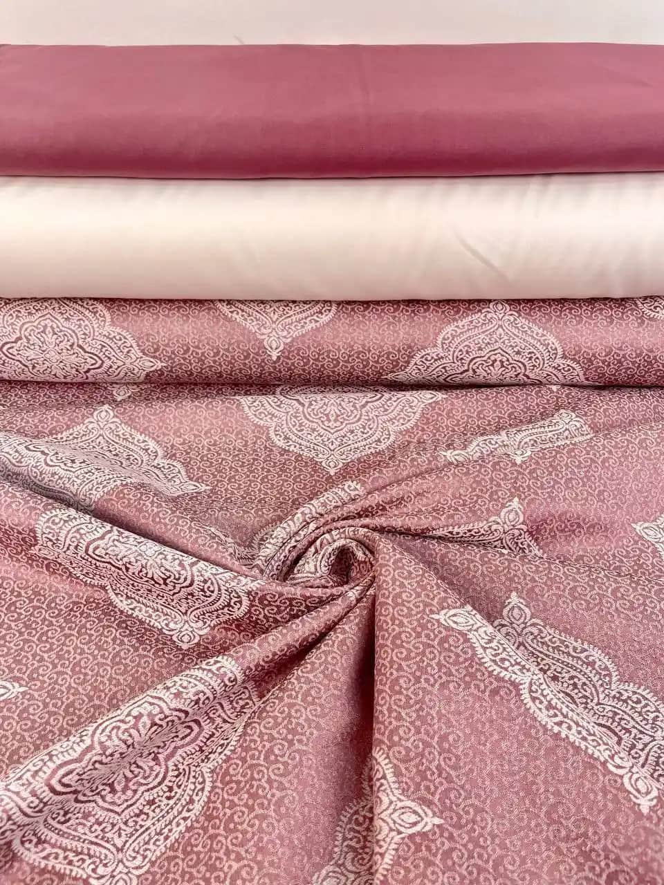 Yazlık Pike Modelleri: Yaz Aylarının Ferah ve Şık Dekorasyon Seçenekleri