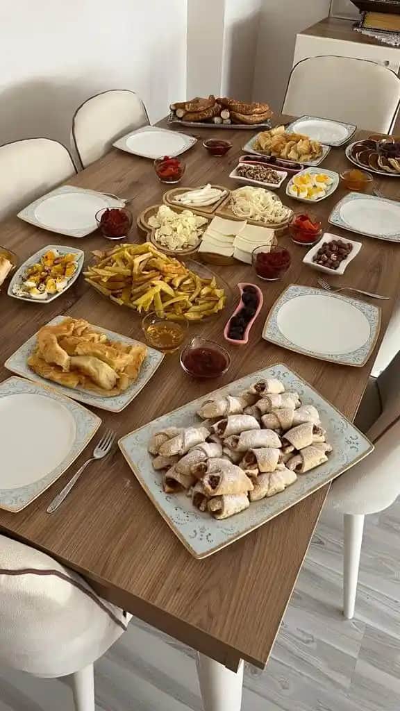 Yemek Sofrası Dekorasyonu ve Sunumlarıyla Mutfaklarınızı Yeniden Tasarlayın