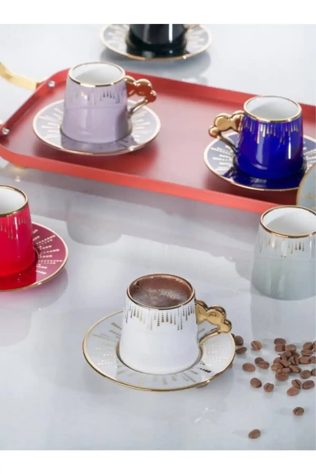 Yeni Model Kahve Fincanlarıyla Ev Dekorasyonunda Şıklık ve Fonksiyonellik