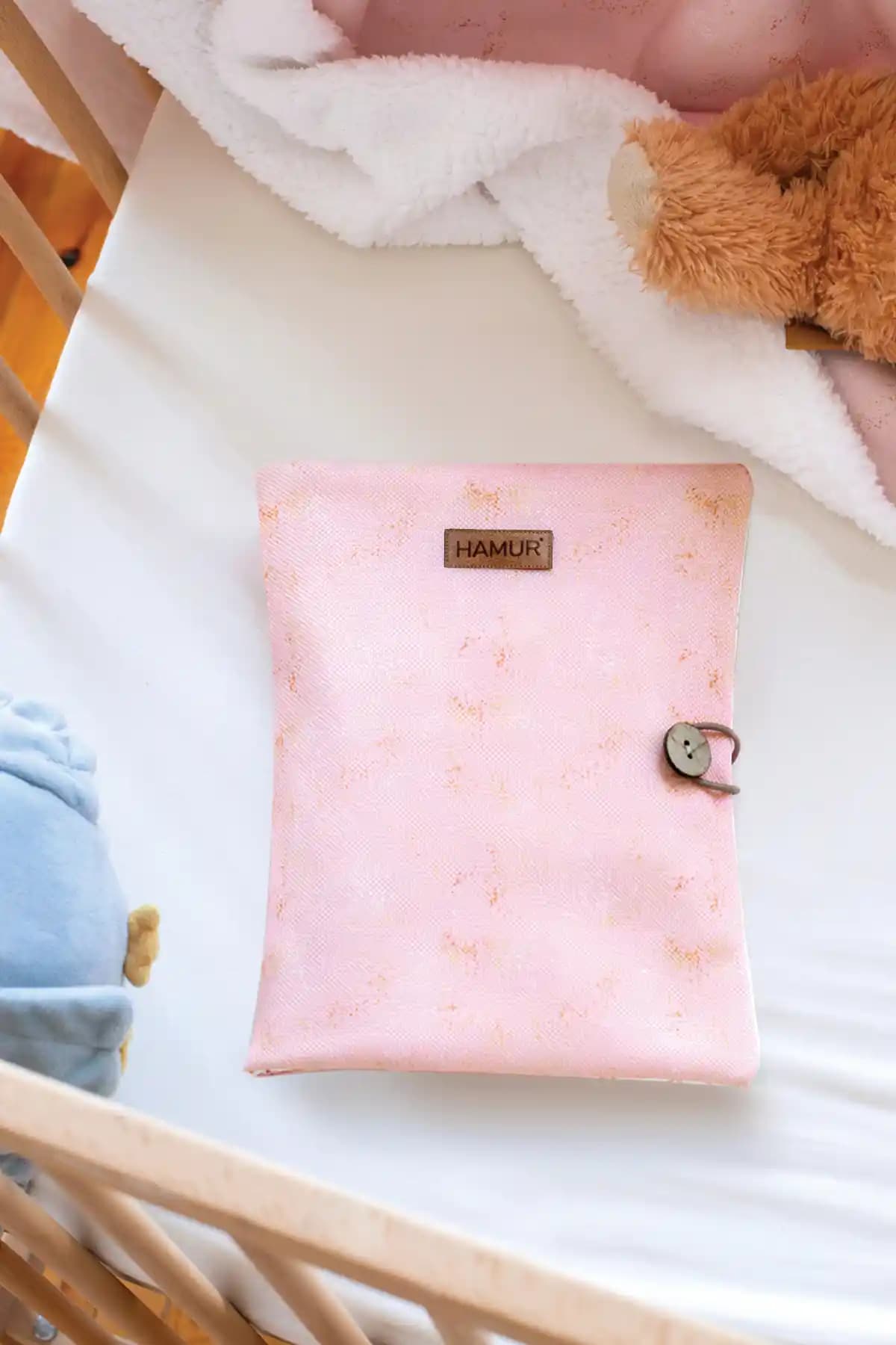 Yenidoğan Bebekler İçin İşlevsel ve Şık Bebek Çantası Seçim Rehberi