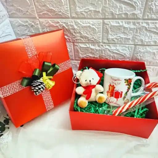 Yeniyıl Hediyesi Olarak Dekorasyon ve Mobilya Seçenekleri ve Trendler