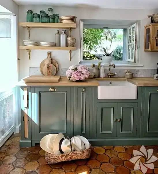 Yeşil Eskitme Mutfak Dolabı: Doğal ve Şık Dekorasyon İçin En İyi Seçenekler