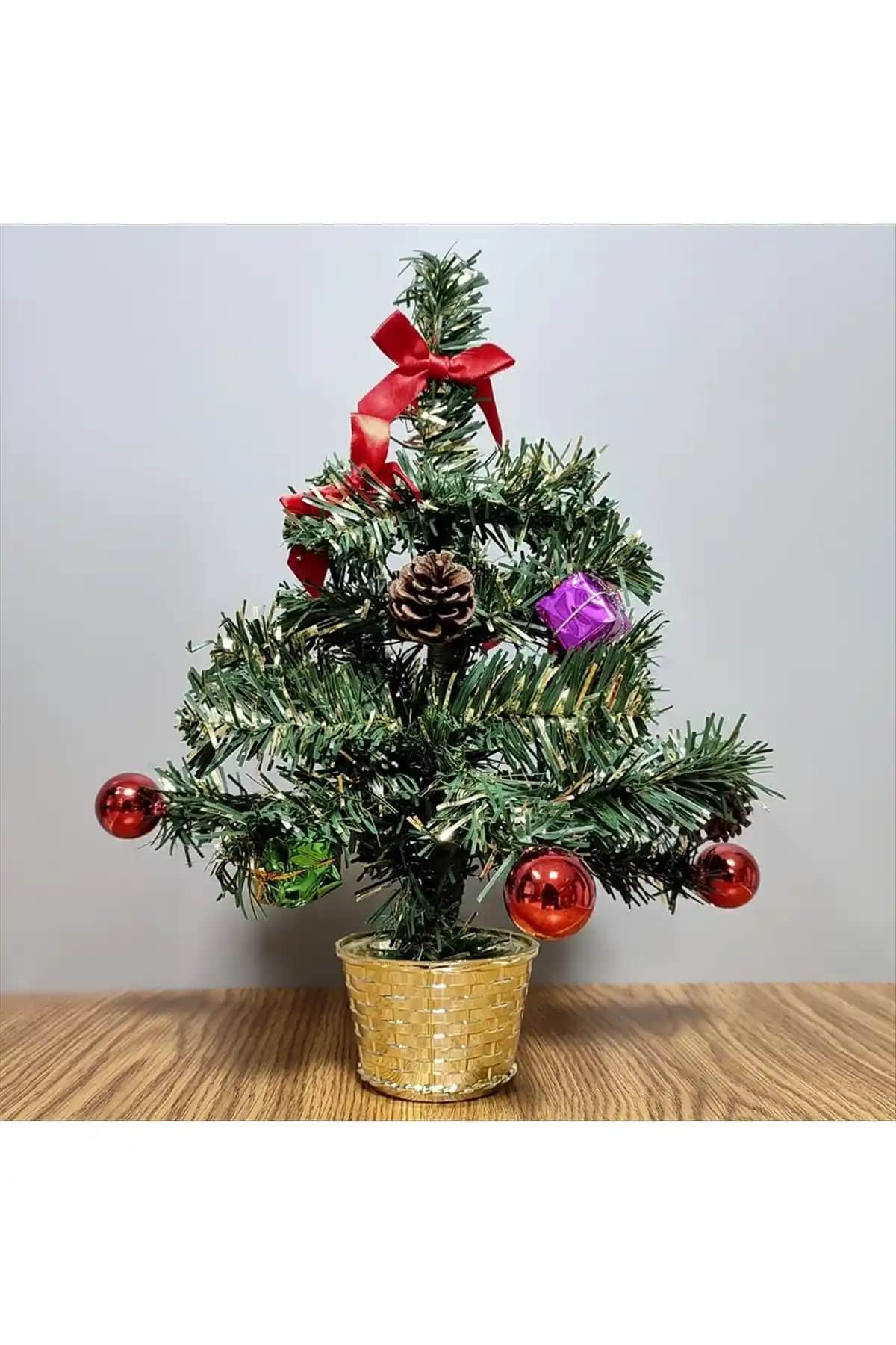 Yılbaşı Ağacı Süsleme Trendleri ve Ev Dekorasyonunda İlham Verici Fikirler