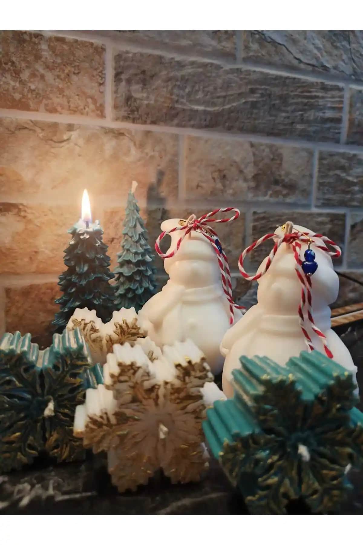 Yılbaşı Dekorasyonunda Mumların Gücü: Sıcaklık ve Işıltı Yaratmanın En Güzel Yolu