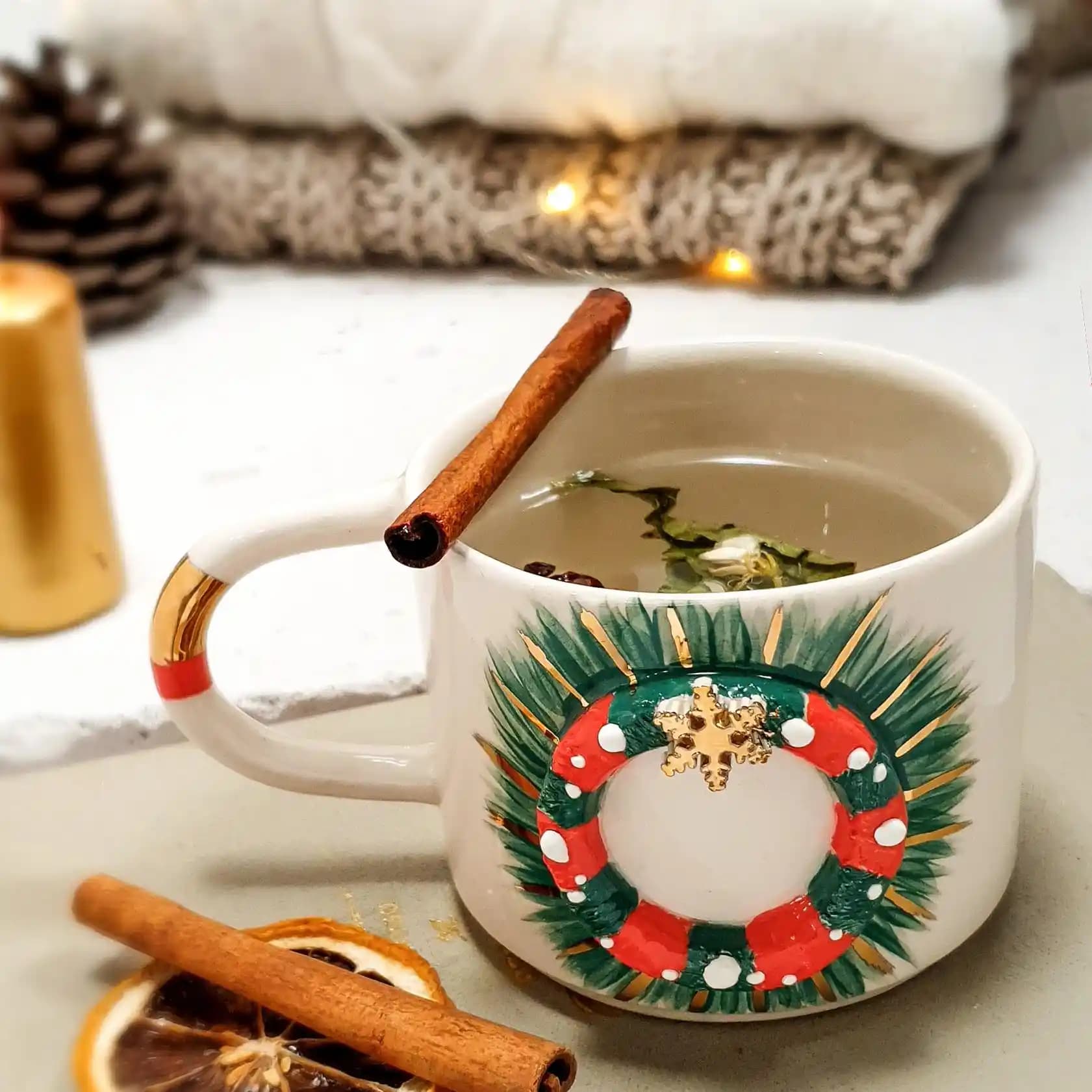 Yılbaşı Fincanlarıyla Ev Dekorasyonunuza Şıklık Katın ve Sıcaklık Yaratın