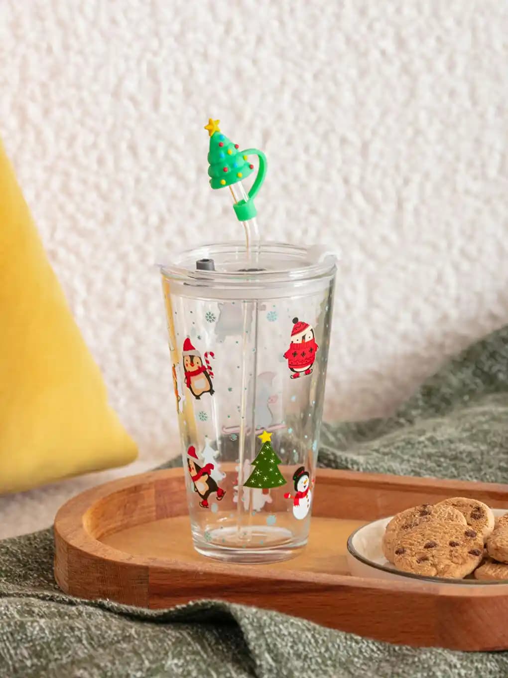 Yılbaşı Temalı Bardak Seçenekleri ve Sofra Dekorasyonunda Öne Çıkan Detaylar