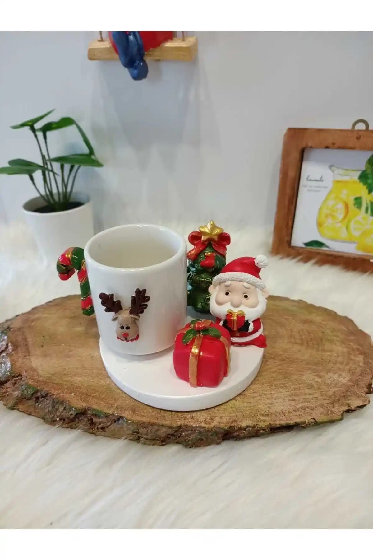 Yılbaşı Temalı Kahve Fincanları ile Ev Dekorasyonunuzu Geliştirin