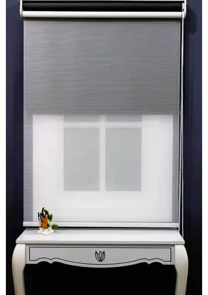 Alpinaz Stor Perdeler Karşılaştırması: Gri ve Beyaz Seçenekler Arasındaki Farklar ve Kullanım Avantajları