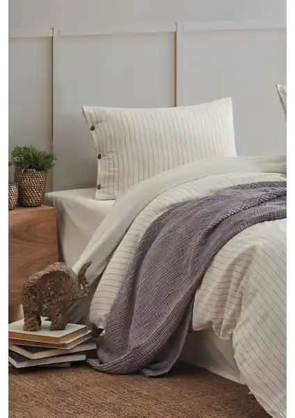 Berolige Easy Refine ve Home Design Palm Nevresim Takımları Karşılaştırması