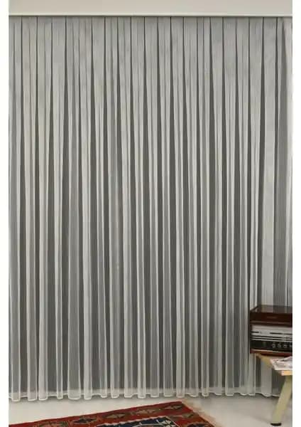 Brillant Vanessa ve Taç Issa Perde Karşılaştırması: Tasarım, Özellikler ve Kullanıcı Yorumları