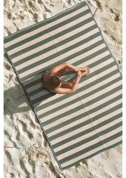 Caretta Home ve Konfor Halı Savana 8810 Karşılaştırması: Özellikler ve Kullanım Alanları Analizi