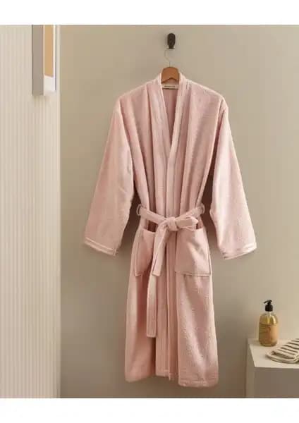 Chakra Chic Erkek Bornoz ve Madame Coco Maynor Kimono Karşılaştırması 2