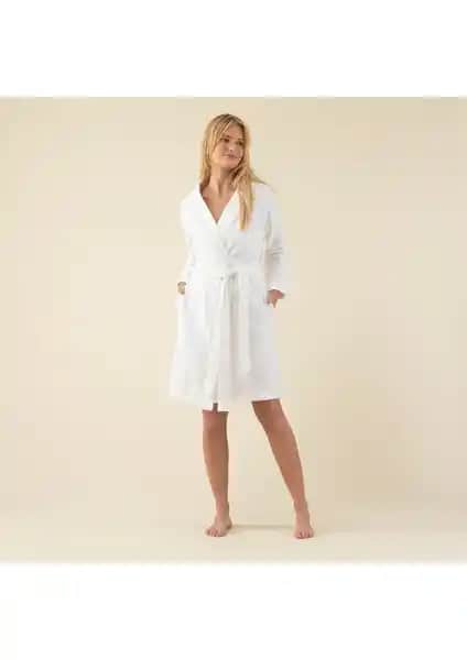 Chakra Sobeska ve Madame Coco Maynor Bornozları Karşılaştırması: Hangi Model Sizin İçin Uygun