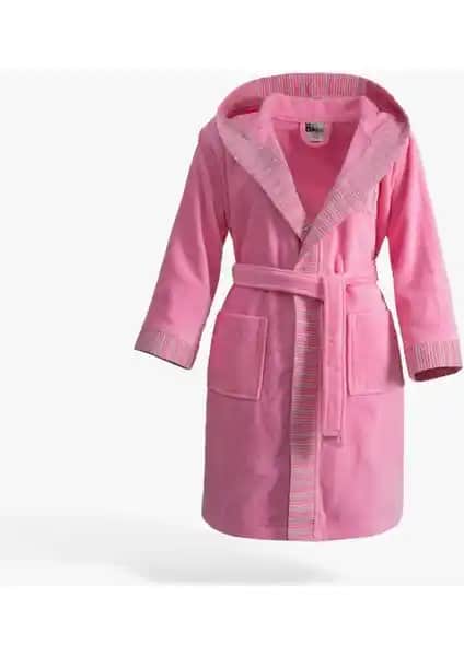 Çocuklar İçin Bornoz Seçimi: Green Black Relax ve Varol Bambu Nakışlı Modelleri