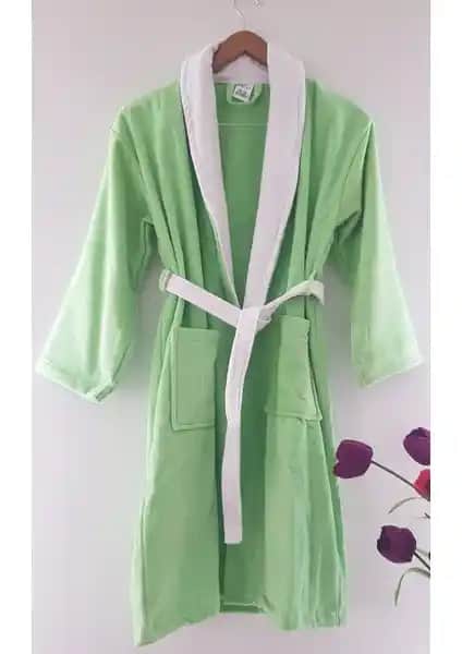 Çocuklar İçin En İyi Bornoz Seçenekleri: Kadife ve Pamuklu Ürünlerin Karşılaştırması