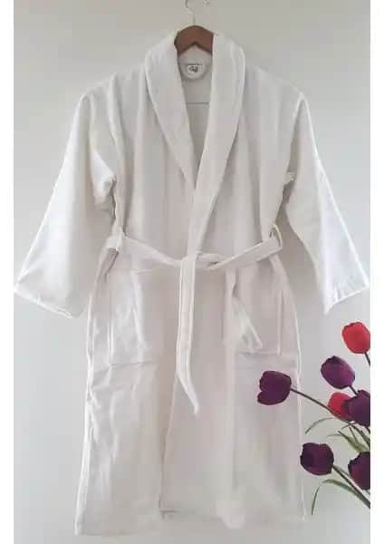 Çocuklar için Kadife ve Pamuk Bornozlarının Karşılaştırması ve En İyi Seçenekler