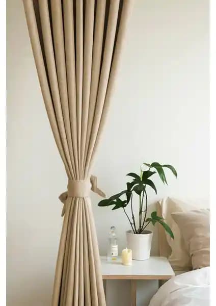 Devor Kadife Görünümlü ve Devrim Olivya Blackout Perde Karşılaştırması