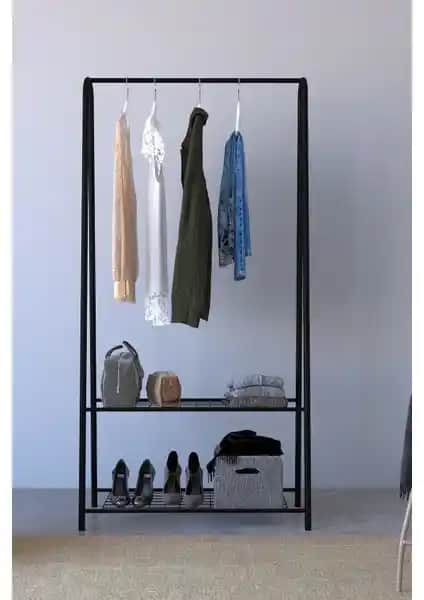 Elbise Askılığı ve Portmanto Karşılaştırması: İşlevsellik ve Tasarım Analizi