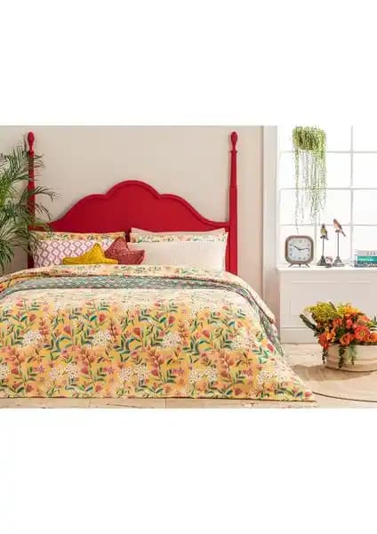 English Home Bloomy Branch ve Macas Home Soil Cherry Nevresim Takımı Karşılaştırması