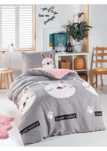 Eponj Home Junior ve Pusula Home Ayda Çocuk Nevresim Takımları Karşılaştırması