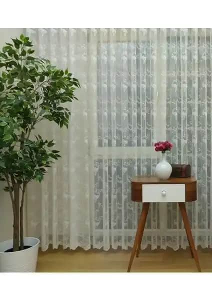 Esse Home Çiçek Desenli Fransız Dantel ve Grek Tül Perde Karşılaştırması ve Özellikleri