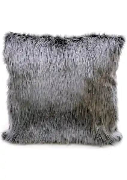 Ev Dekorasyonunda Kullanılan Peluş ve Teddy Kırlent Kılıfı Karşılaştırması